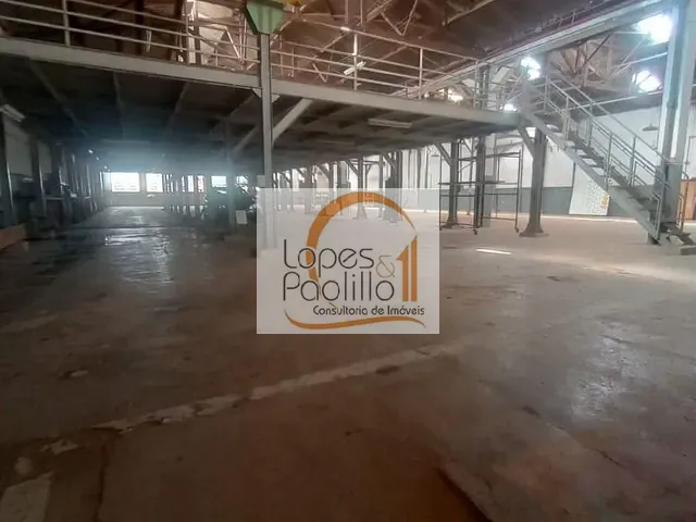 Galpão / Barracão com 1800m², para alugar, no bairro Centro em Atibaia