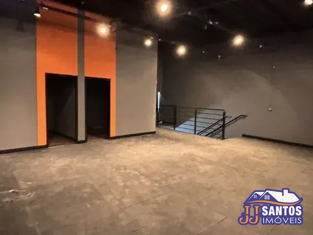 Galpão / Barracão com 830m², à venda, no bairro Cambuci em São Paulo