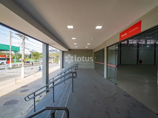 Galpão / Barracão com 3950m², para alugar, no bairro Chácara do Solar I (Fazendinha) em Santana de Parnaíba