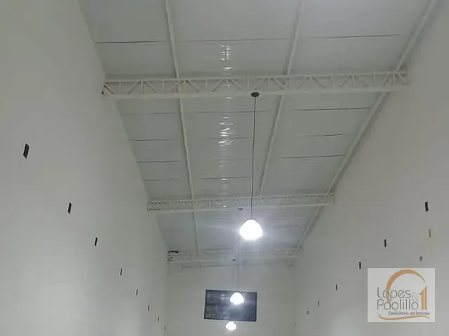 Galpão / Barracão com 122m², para alugar, no bairro Alvinópolis em Atibaia