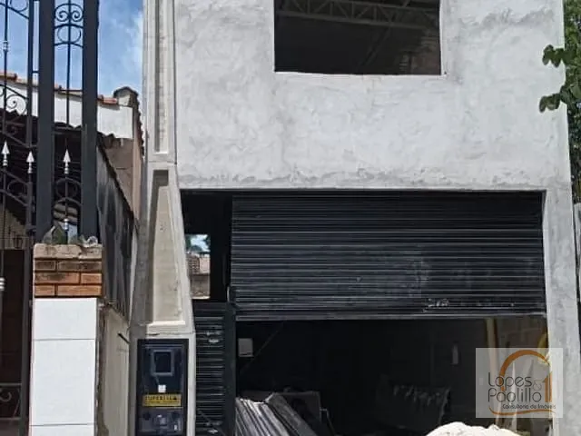 Galpão / Barracão com 122m², para alugar, no bairro Alvinópolis em Atibaia