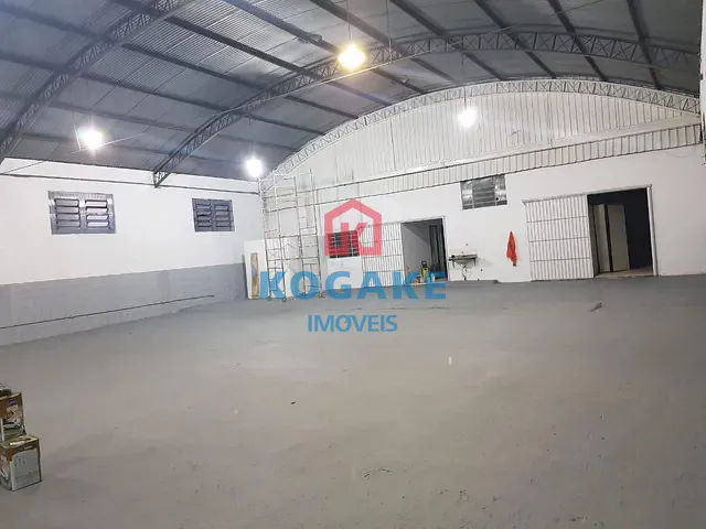 Galpão / Barracão com 1000m², à venda, no bairro Chácaras Reunidas em São José dos Campos