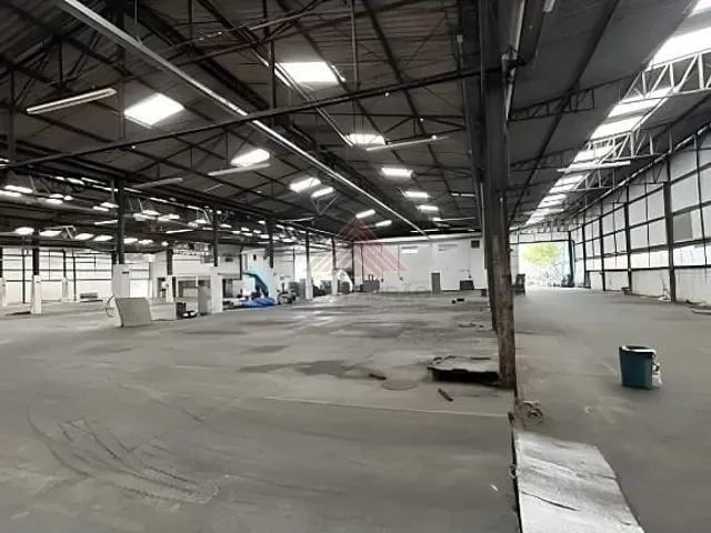 Galpão / Barracão com 5600m², à venda, no bairro Vila Noêmia em Mauá