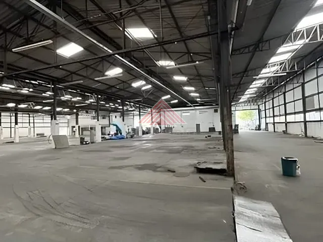 Galpão / Barracão com 5600m², à venda, no bairro Vila Noêmia em Mauá