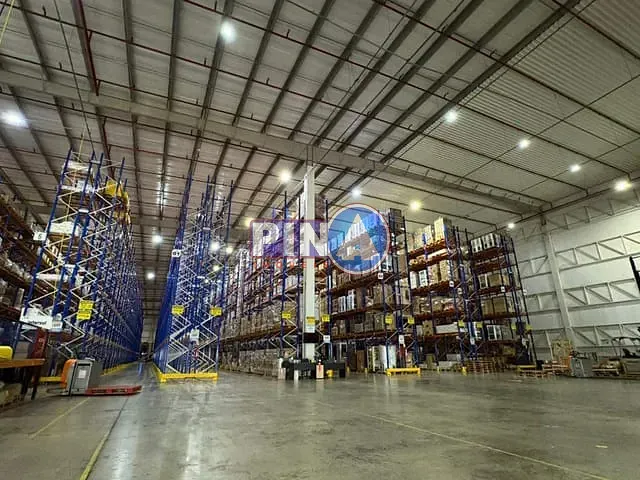 Galpão / Barracão com 3000m², para alugar, no bairro Rosa dos Ventos em Aparecida de Goiânia