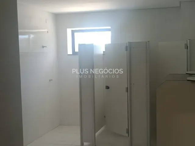 Galpão / Barracão com 1000m², para alugar, no bairro Jardim Ibiti do Paço em Sorocaba