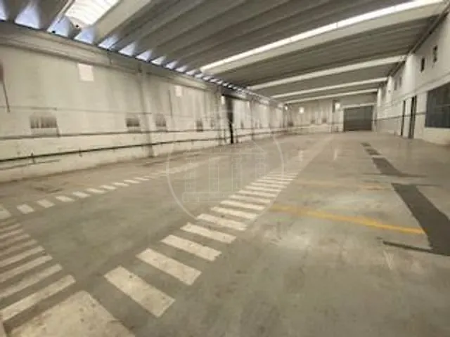 Galpão / Barracão com 15000m², para alugar, no bairro Vila Inglesa em São Paulo