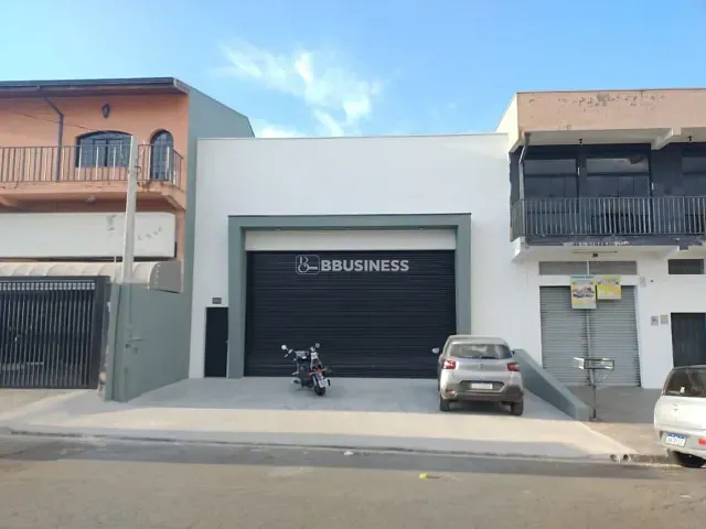 Galpão / Barracão com 250m², para alugar, no bairro Jardim Bom Retiro (Nova Veneza) em Sumaré