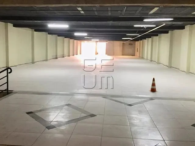 Galpão / Barracão com 2000m², para alugar, no bairro Centro em Londrina