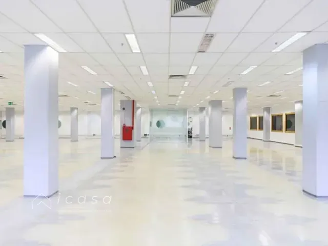 Galpão / Barracão com 7030m², para alugar, no bairro Chácaras Reunidas em São José dos Campos
