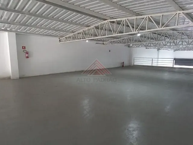 Galpão / Barracão com 800m², para alugar, no bairro Vila Bocaina em Mauá