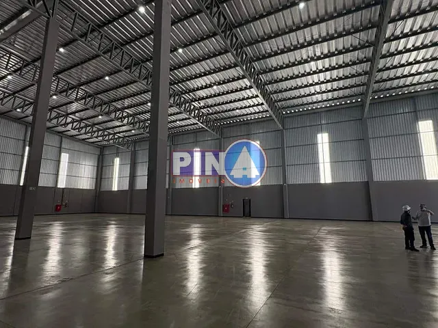 Galpão / Barracão com 4903m², para alugar, no bairro Chácaras São Pedro em Aparecida de Goiânia