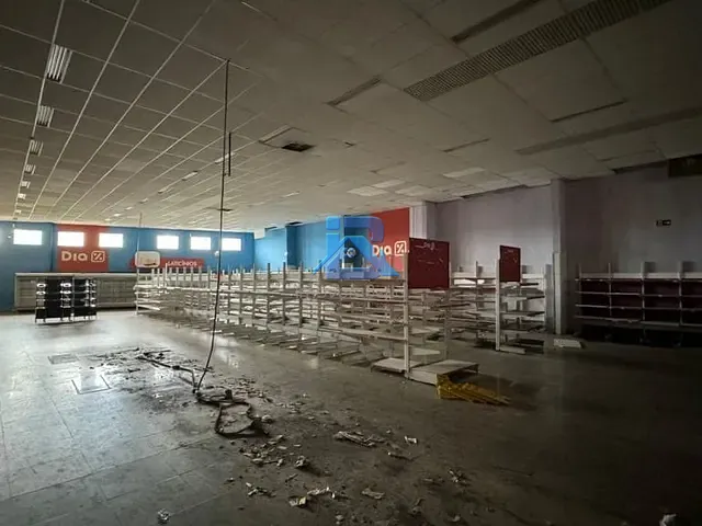Galpão / Barracão com 3000m², para alugar, no bairro Jardim Tereza em Itatiba