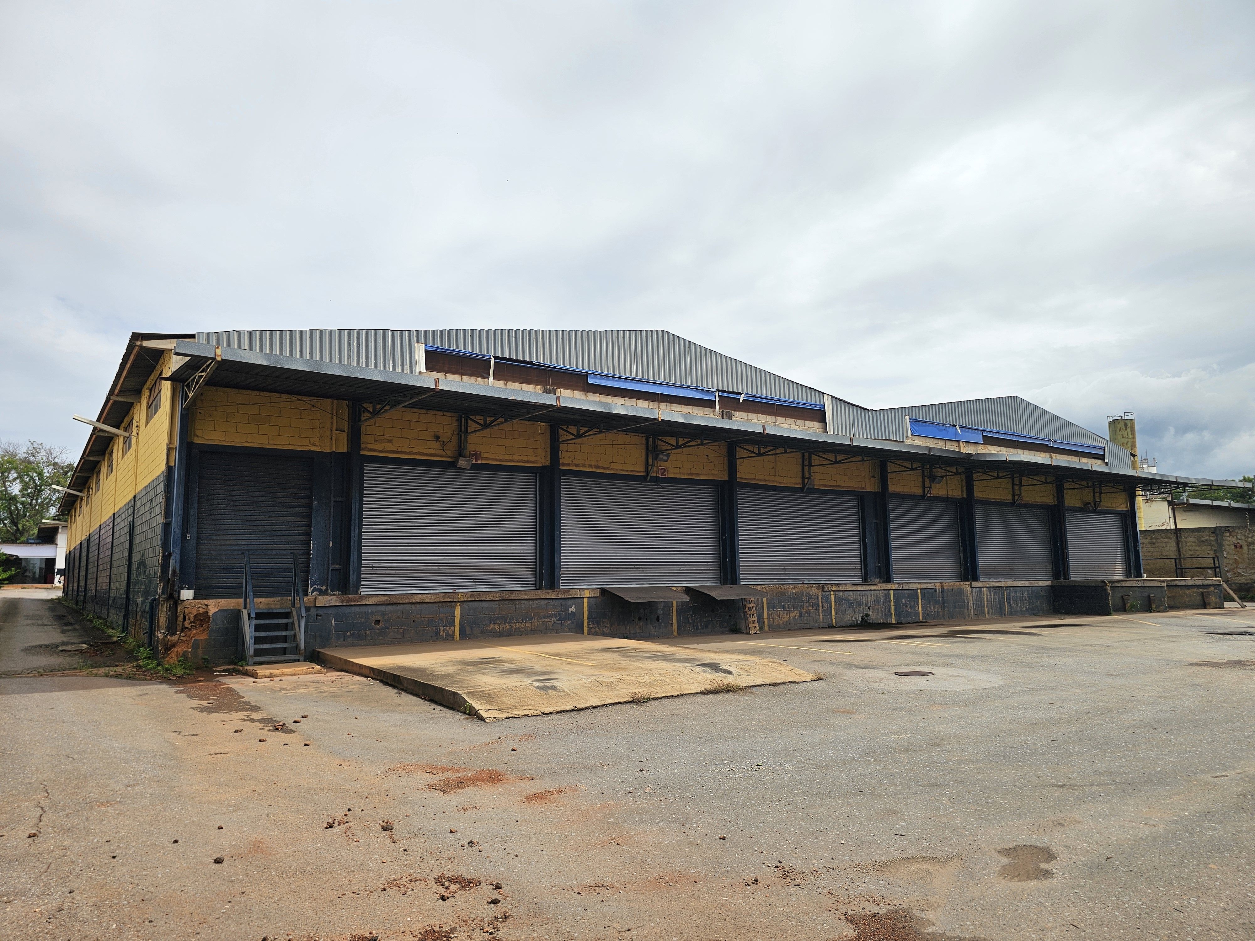 Depósito-Galpão, 2300 m² - Foto 2