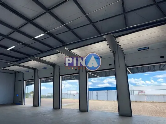 Galpão / Barracão com 1200m², para alugar, no bairro Parque Industrial Vice-Presidente José Alencar - Etapa II em Aparecida de Goiânia