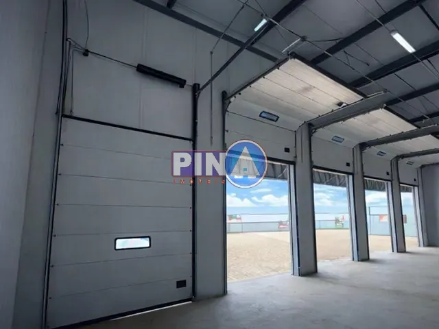 Galpão / Barracão com 1200m², para alugar, no bairro Parque Industrial Vice-Presidente José Alencar - Etapa II em Aparecida de Goiânia