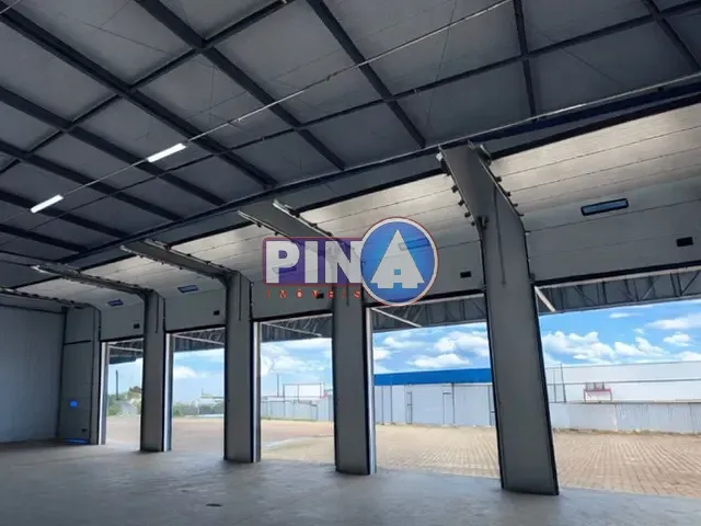 Galpão / Barracão com 1200m², para alugar, no bairro Parque Industrial Vice-Presidente José Alencar - Etapa II em Aparecida de Goiânia