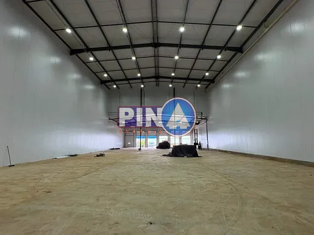 Galpão / Barracão com 1200m², para alugar, no bairro Parque Industrial Vice-Presidente José Alencar - Etapa II em Aparecida de Goiânia