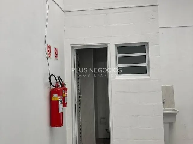 Galpão / Barracão com 110m², para alugar, no bairro Jardim Bertanha em Sorocaba