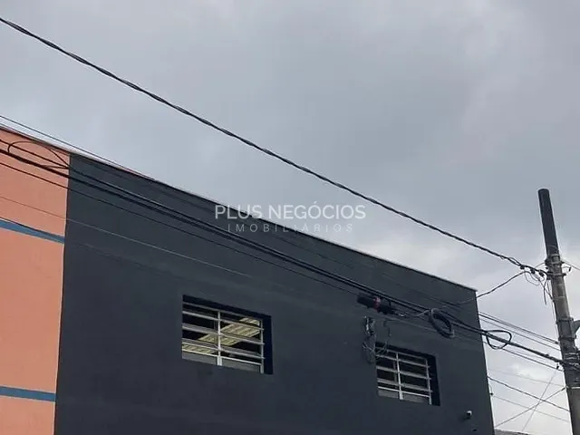 Galpão / Barracão com 110m², para alugar, no bairro Jardim Bertanha em Sorocaba