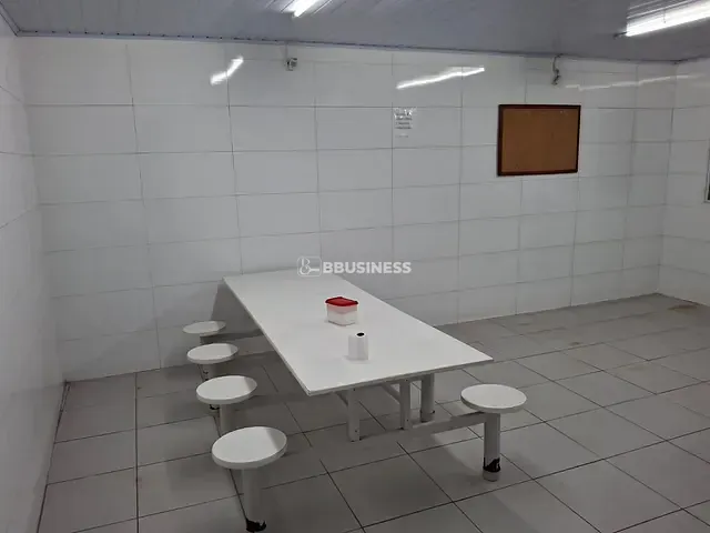 Galpão / Barracão à venda ou para alugar, no bairro Bom Retiro em São Paulo