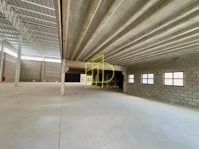 Galpão / Barracão à venda ou para alugar, no bairro Cajuru do Sul em Sorocaba