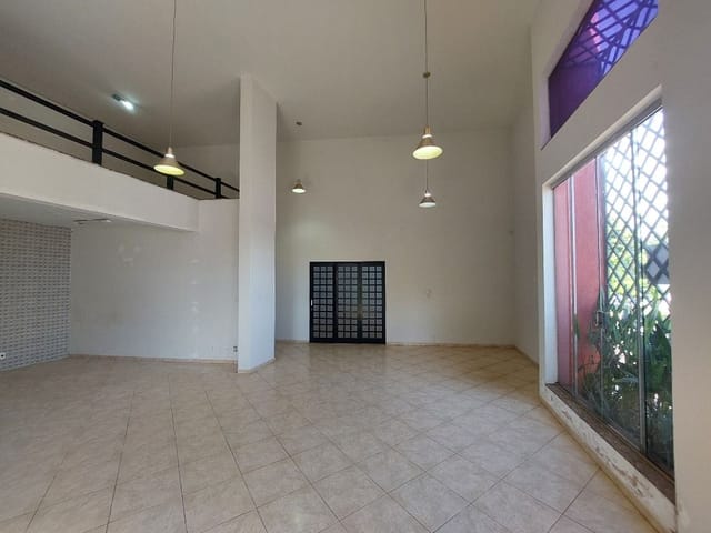 Galpão / Barracão com 250m², à venda, no bairro Novo Parque São Vicente em Birigüi