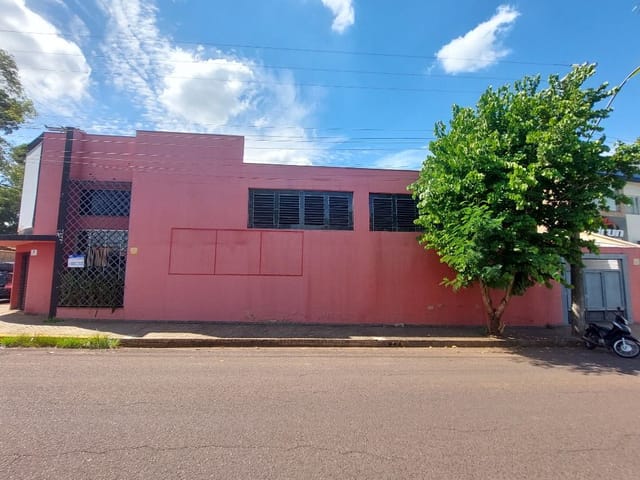 Galpão / Barracão com 250m², à venda, no bairro Novo Parque São Vicente em Birigüi