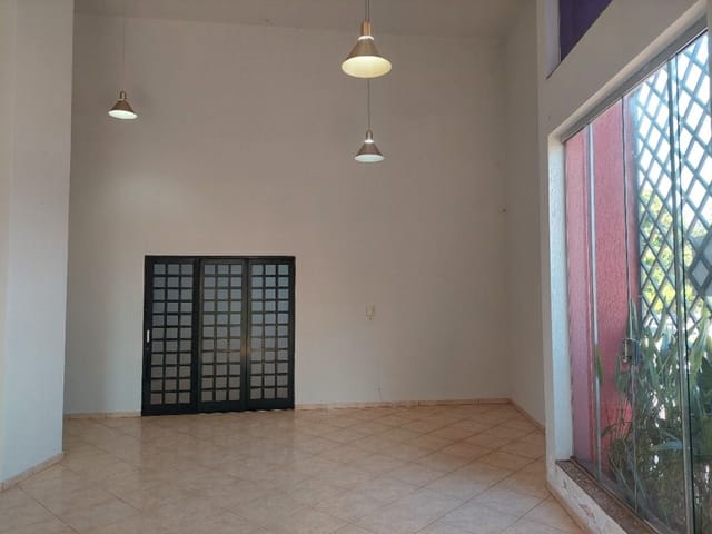 Galpão / Barracão com 250m², à venda, no bairro Novo Parque São Vicente em Birigüi