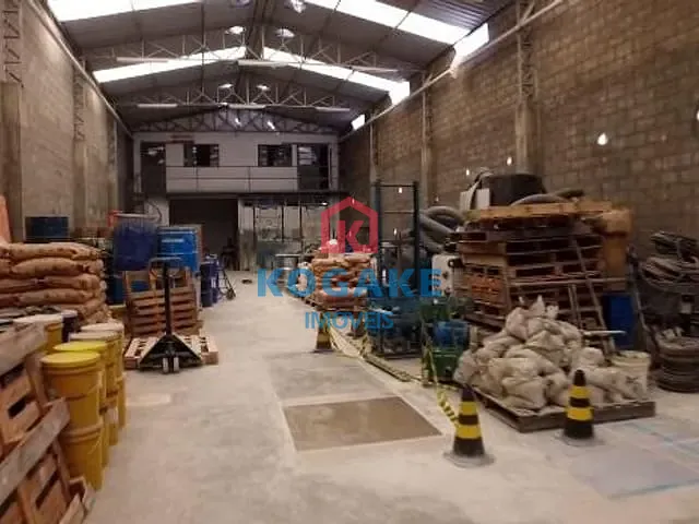 Galpão / Barracão com 500m², à venda, no bairro Chácaras Reunidas em São José dos Campos