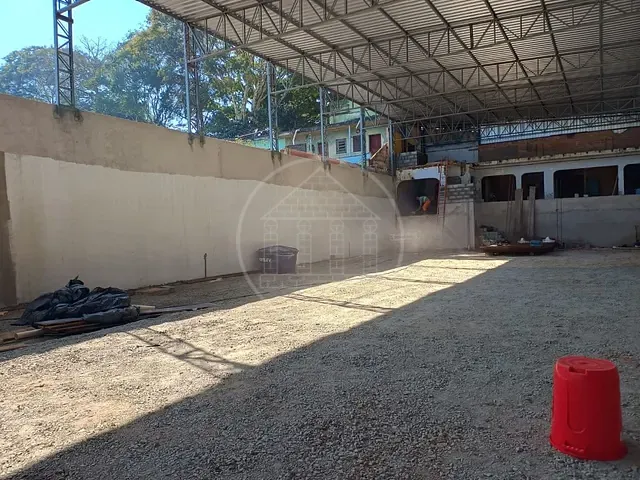 Galpão / Barracão com 632m², à venda, no bairro Cidade Dutra em São Paulo