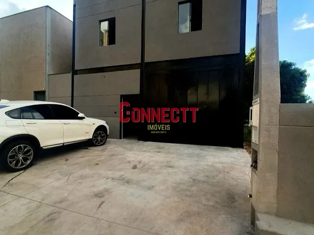 Galpão / Barracão com 252m², à venda, no bairro Nova Aliança em Ribeirão Preto
