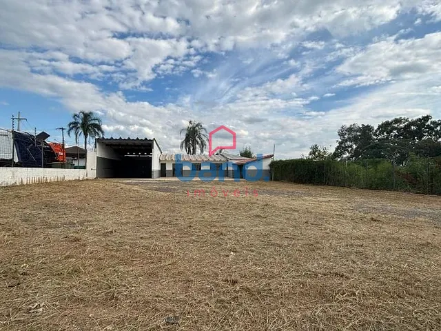 Galpão / Barracão com 1000m², à venda, no bairro Jardim Brasil em Boituva