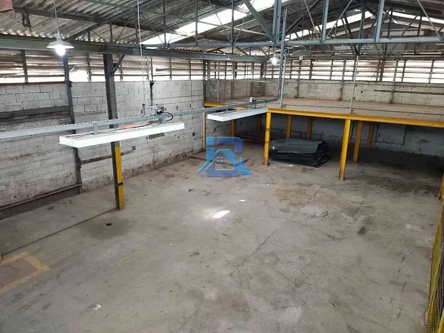 Galpão / Barracão com 1045m², à venda, no bairro Bairro do Poste em Jundiaí