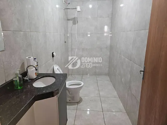 Galpão / Barracão com 309m², à venda, no bairro Conjunto Margarida Rosa de Azevedo em Uberaba