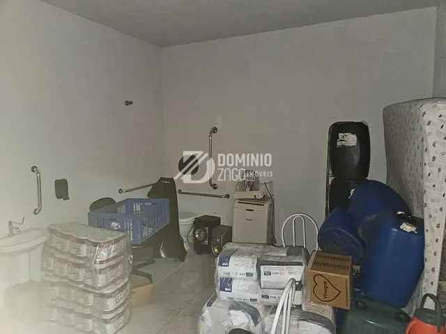 Galpão / Barracão com 309m², à venda, no bairro Conjunto Margarida Rosa de Azevedo em Uberaba