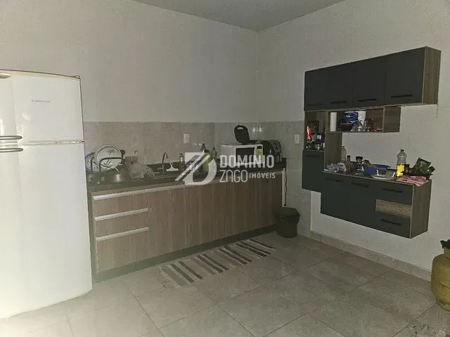 Galpão / Barracão com 309m², à venda, no bairro Conjunto Margarida Rosa de Azevedo em Uberaba
