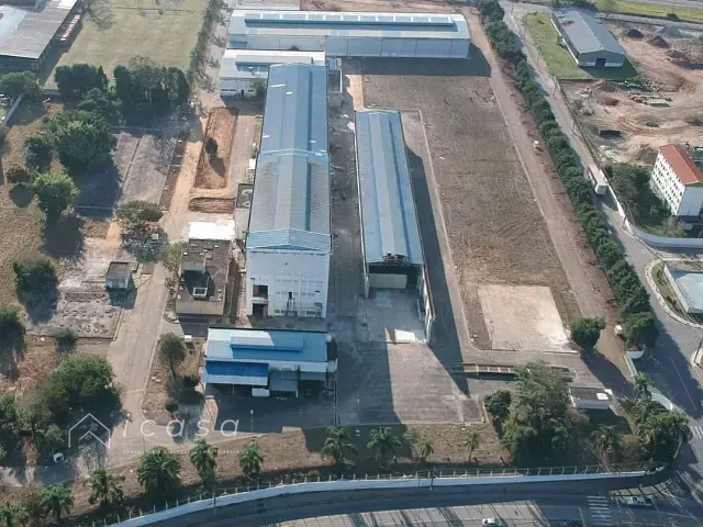 Galpão / Barracão com 330m², para alugar, no bairro Vila Galvão em Caçapava