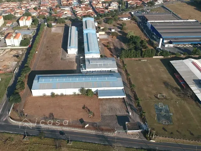 Galpão / Barracão com 330m², para alugar, no bairro Vila Galvão em Caçapava