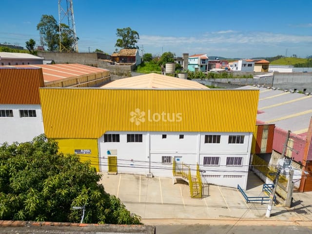 Galpão / Barracão com 1000m², para alugar, no bairro Guaturinho em Cajamar