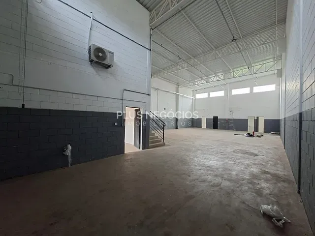 Galpão / Barracão com 360m², à venda, no bairro Jardim do Paço em Sorocaba