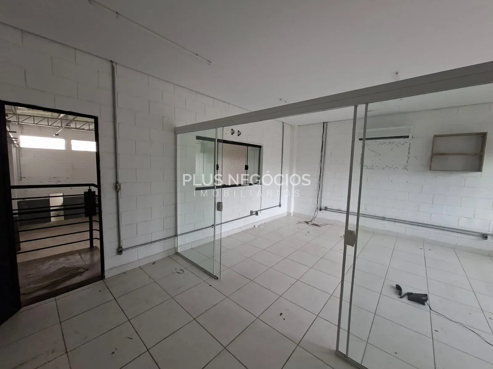 Depósito-Galpão, 330 m² - Foto 16
