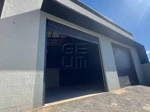 Galpão / Barracão à venda, no bairro Portal de Versalhes 1 em Londrina