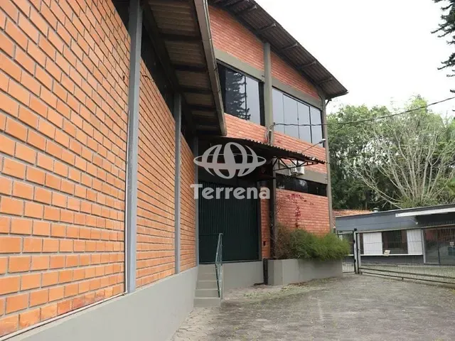 Galpão / Barracão com 2405m², para alugar, no bairro Velha Central em Blumenau
