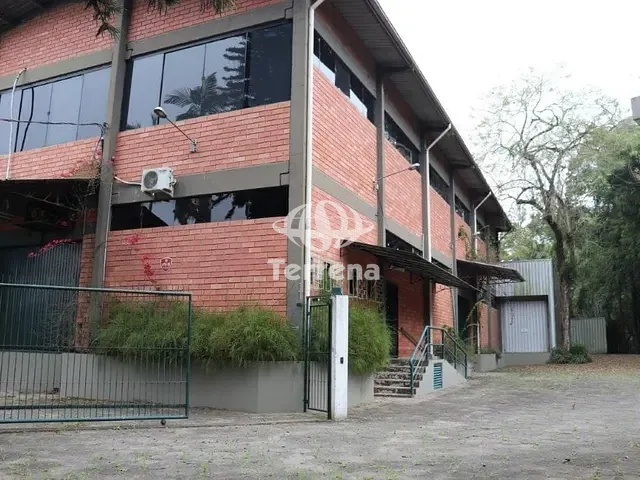 Galpão / Barracão com 2405m², para alugar, no bairro Velha Central em Blumenau