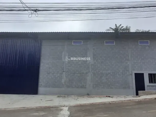 Galpão / Barracão com 200m², para alugar, no bairro São Judas Tadeu em Vargem Grande Paulista