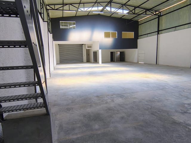 Foto do Galpão / Barracão - Galpão para Locação em Arujá | Imobiliária Villela Imóveis