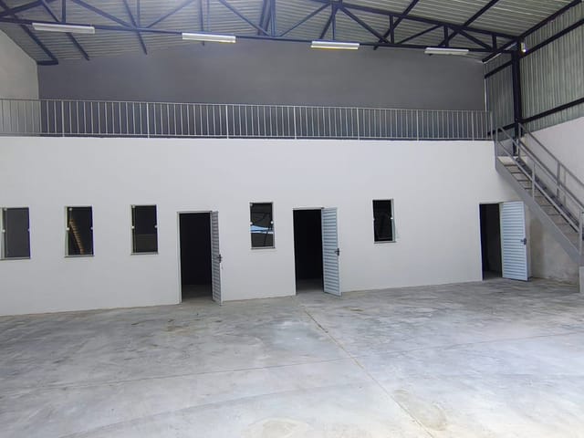 Foto do Galpão / Barracão - Galpão para Locação em Arujá | Imobiliária Villela Imóveis