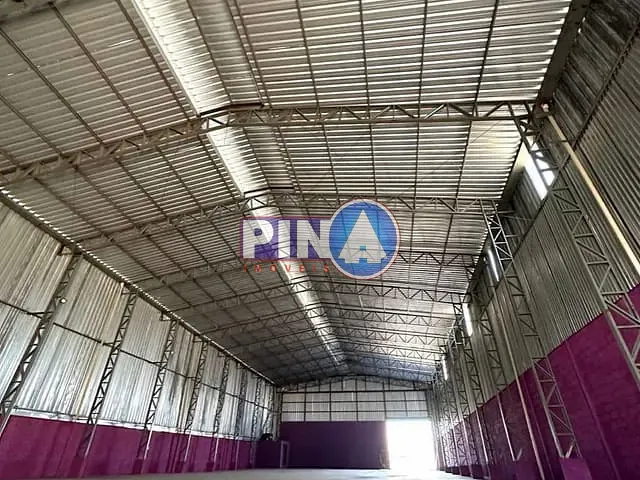 Galpão / Barracão com 1500m², para alugar, no bairro Setor Araguaia Acréscimo em Aparecida de Goiânia