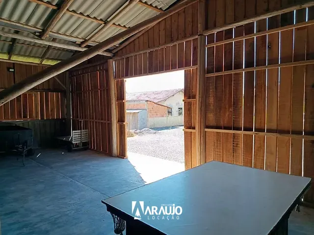 Galpão / Barracão com 500m², para alugar, no bairro Margem Esquerda em Ilhota